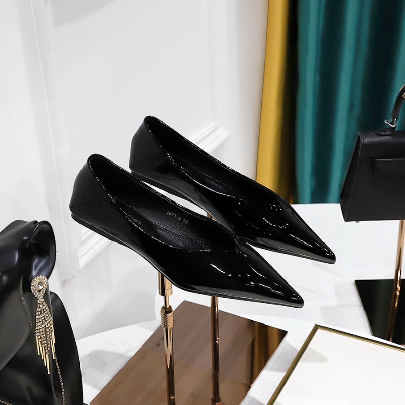 패션 여성 1cm 로우 힐 작업 플랫 여성 특허 가죽  - Leather Work Flats Women 리뷰 및 가격